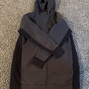 Women’s black and grey jacket